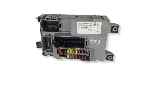 Fiat Punto (199) SAM control unit 00518699250 28223084