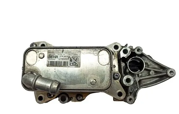Mercedes-Benz Sprinter W906 Engine oil radiator A6511801310 A6511801165 70362380