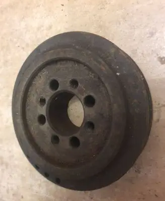 Volkswagen Golf I Crankshaft pulley 068105243