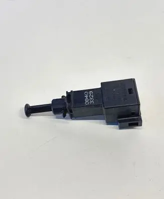 Volkswagen Golf IV Brake pedal sensor switch 1J0945511A
