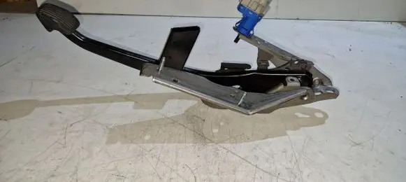Ford C-MAX II Accelerator throttle pedal AV612467