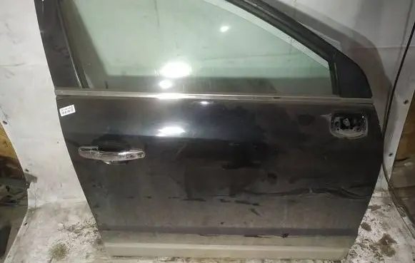 Opel Antara Front door juodos
