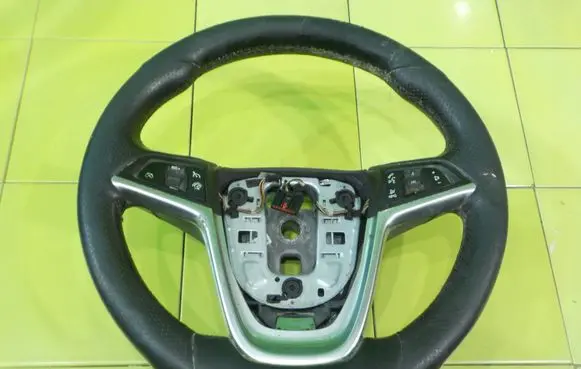 Opel Zafira C Steering wheel 17AB58