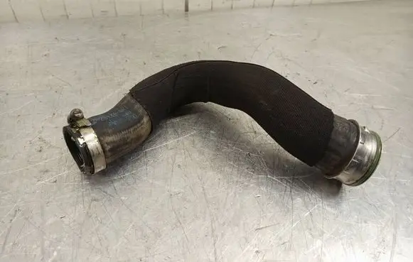 Porsche Cayenne (92A) Intercooler hose/pipe 7P0145967A