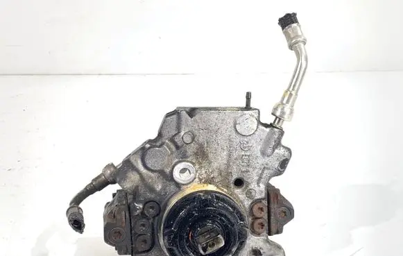 Opel Antara Fuel injection high pressure pump 25187376