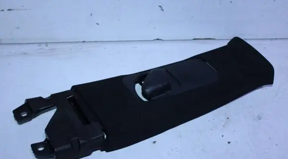 Toyota RAV 4 (XA40) (B) pillar trim (top) 7313533030 7302333030
