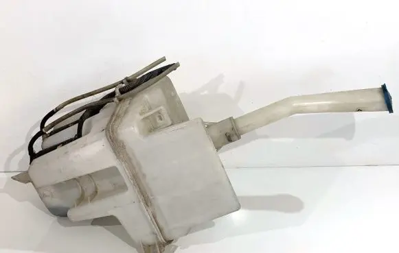 Toyota Corolla E120 E130 Windshield washer fluid reservoir/tank
