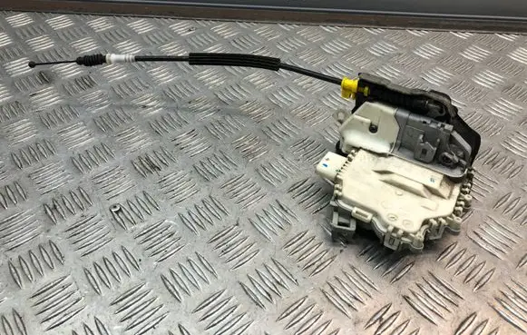 Audi Q5 SQ5 Front door lock 8J1837016D