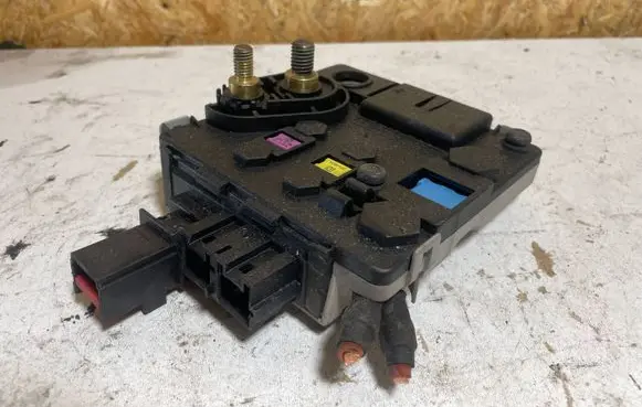 Mercedes-Benz S W220 Fuse box set 2205460541