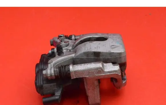 Nissan Qashqai Rear brake caliper 440106RA0B