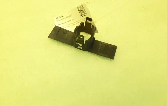 Volkswagen Touareg I Front parking sensor holder (PDC) 7L6919494 PA6GF15