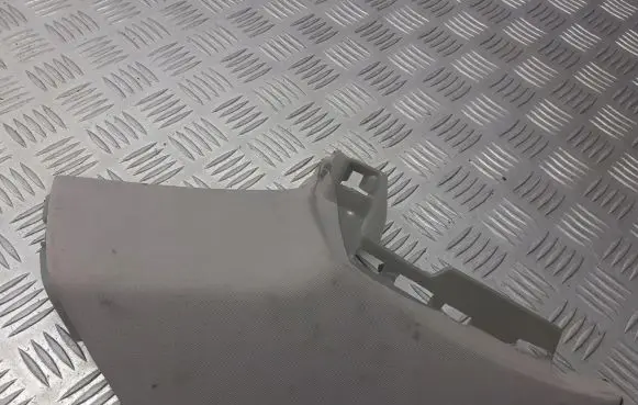 Citroen C5 (D)pillar trim (top) 9685506577