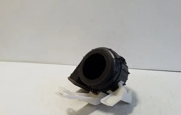 Toyota Yaris Cross Hybrid/electric vehicle battery fan G9230K0021