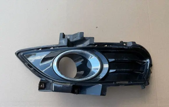 Ford Mondeo MK V Front fog light trim/grill DS7319953