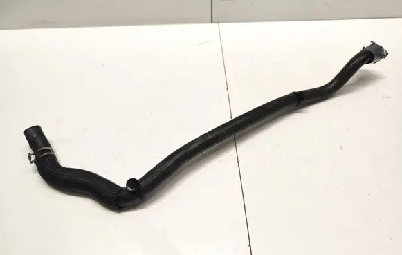 Engine coolant pipe/hose