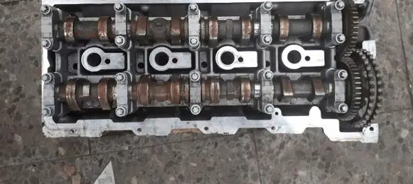 Mercedes-Benz S W220 Engine head a6280101420
