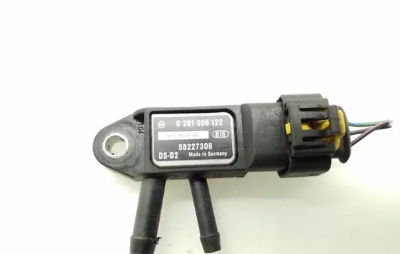 Alfa Romeo Giulietta Air pressure sensor 0281006122 55227306