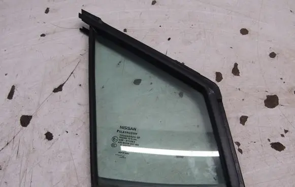 Nissan Micra K14 Rear side window KRIS235789