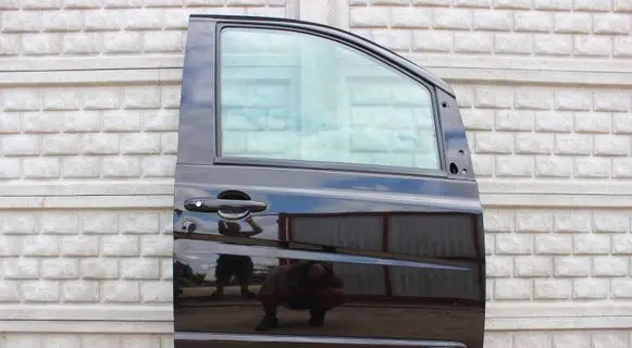 Mercedes-Benz Vito Viano W639 Front door A6397201105