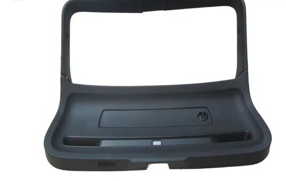 Volvo XC40 Rear light center trim bar blend 18R