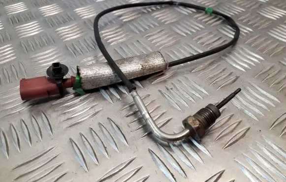 Skoda Yeti (5L) Exhaust gas temperature sensor 03L906088BH