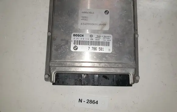 BMW 5 E39 Engine control unit/module 7786581