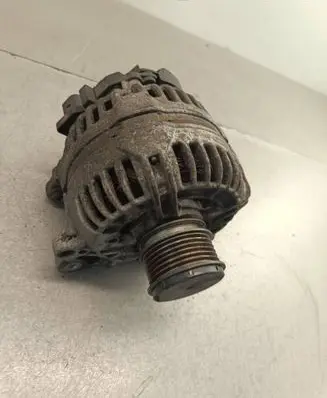 Volkswagen Tiguan Generator/alternator 06F903023F 0124525091