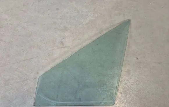 Volkswagen Scirocco Front vent window/glass (coupe)