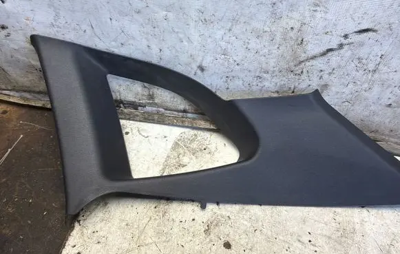 BMW X1 E84 (D)pillar trim (top) 2991312