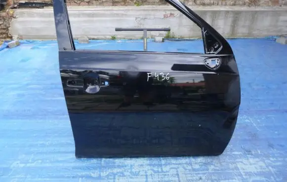 Suzuki Ignis Front door