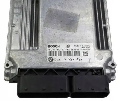 BMW 1 E81 E87 Engine control unit/module 7797497