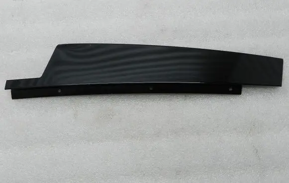 Mercedes-Benz E W212 Front door glass trim molding A2126900287