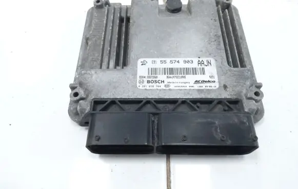 Opel Insignia A Engine control unit/module ECU 55574903