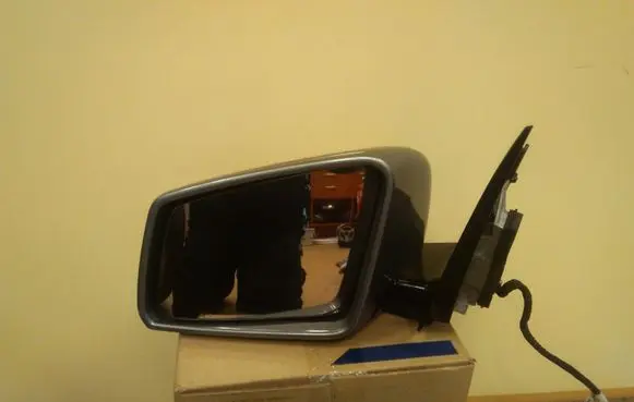 Mercedes-Benz E W212 Front door electric wing mirror 