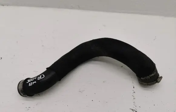 Chrysler 300C Air intake duct part