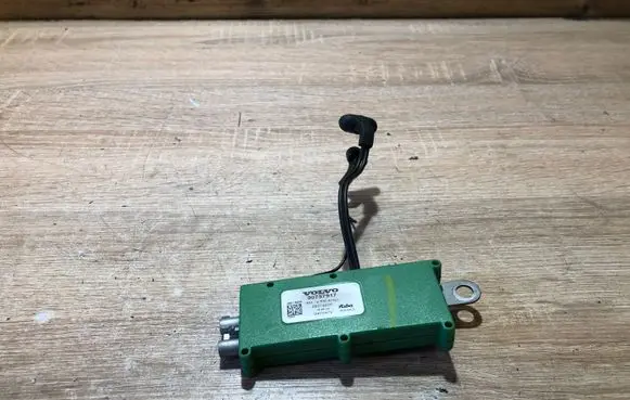 Volvo S40 Aerial antenna amplifier 30737917