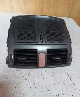 Toyota Auris 150 Dash center air vent grill