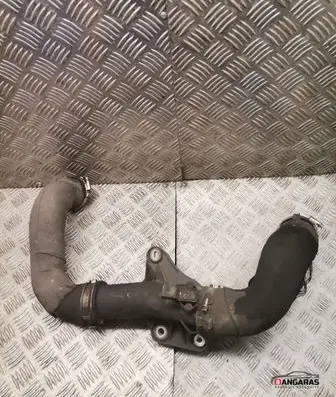 Audi A5 8T 8F Intercooler hose/pipe 8K0145673E