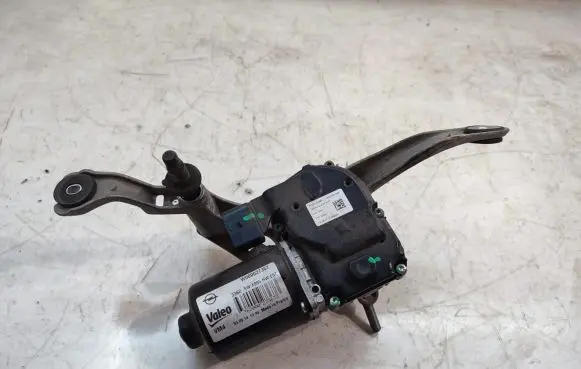 Opel Zafira C Wiper motor W000027367
