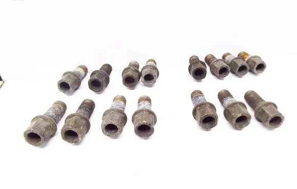 Seat Leon (1P) Nuts/bolts 