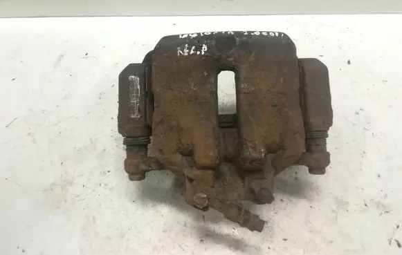 Opel Insignia A Front brake caliper