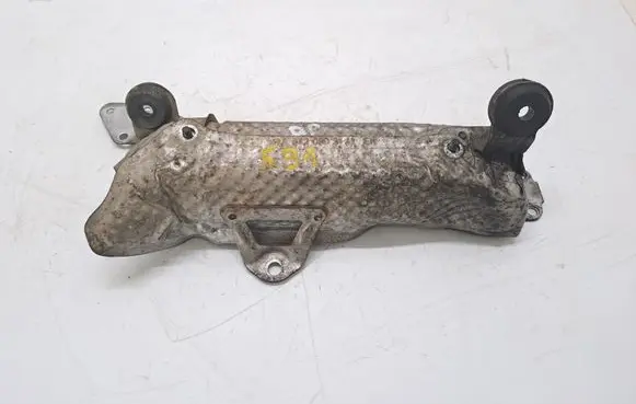 Mercedes-Benz E W212 Heat shield in engine bay A6420903141