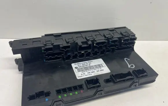 Mercedes-Benz E W211 Fuse module 2115456701 5DK00804746