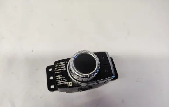 Mercedes-Benz B W246 W242 Head unit multimedia control A2469009802