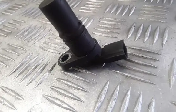 Nissan Qashqai Crankshaft position sensor 8200885209