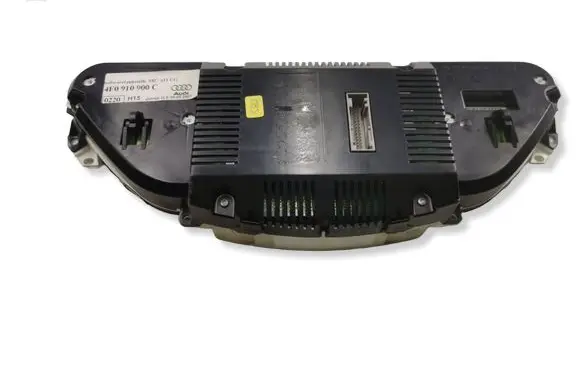 Audi A6 S6 C6 4F Speedometer (instrument cluster) 4F0910900C