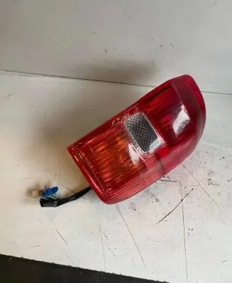 Toyota RAV 4 (XA20) Rear/tail lights