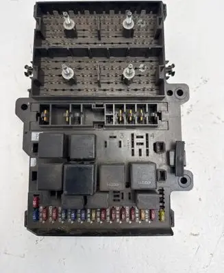 Chrysler Voyager Fuse box set P04707996AF JBQJ104920496