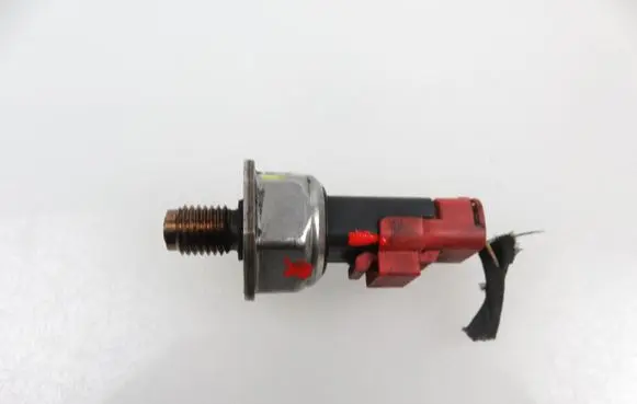 Fuel pressure sensor