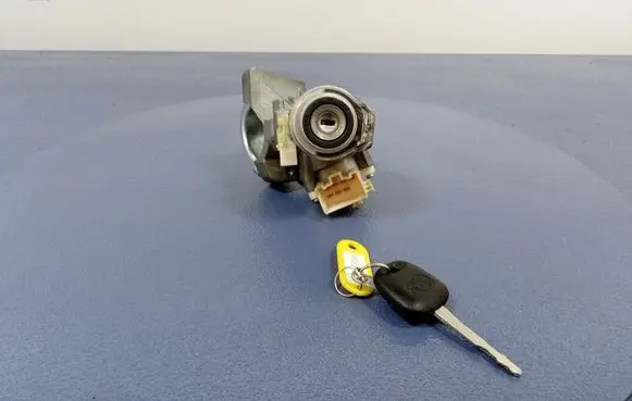 Toyota Auris 150 Ignition lock 897830F011